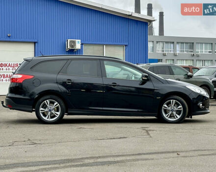 Черный Форд Фокус, объемом двигателя 0 л и пробегом 219 тыс. км за 8400 $, фото 5 на Automoto.ua