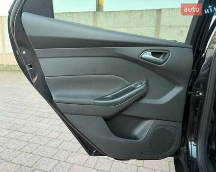 Чорний Форд Фокус, об'ємом двигуна 1.6 л та пробігом 235 тис. км за 8650 $, фото 130 на Automoto.ua