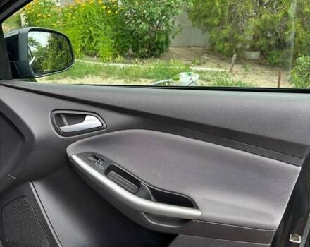 Чорний Форд Фокус, об'ємом двигуна 1.56 л та пробігом 315 тис. км за 6999 $, фото 5 на Automoto.ua