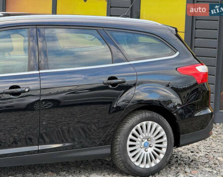 Черный Форд Фокус, объемом двигателя 1.6 л и пробегом 253 тыс. км за 6999 $, фото 17 на Automoto.ua
