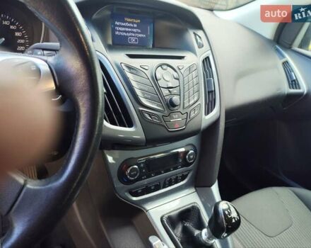 Форд Фокус 2013 в Радивилове на Automoto.ua Черный Форд Фокус, объемом двигателя 1.6 л и пробегом 260 тыс. км за 8650 $, фото 11 на Automoto.ua