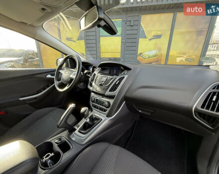 Форд Фокус 2013 у Стрые на Automoto.ua Чорний Форд Фокус, об'ємом двигуна 1.6 л та пробігом 240 тис. км за 8999 $, фото 31 на Automoto.ua