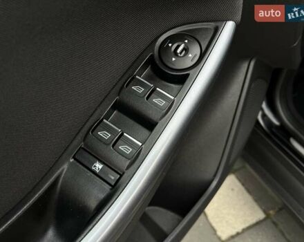 Форд Фокус 2013 в Стрые на Automoto.ua Черный Форд Фокус, объемом двигателя 1.6 л и пробегом 224 тыс. км за 8750 $, фото 74 на Automoto.ua