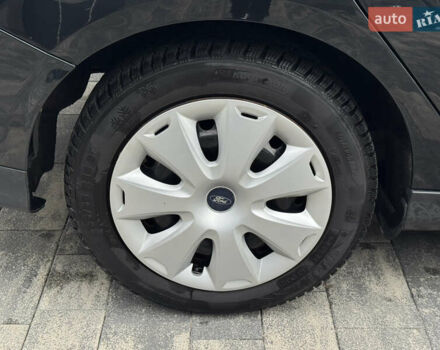 Форд Фокус 2013 у Луцьку на Automoto.ua Чорний Форд Фокус, об'ємом двигуна 1.6 л та пробігом 239 тис. км за 7150 $, фото 7 на Automoto.ua