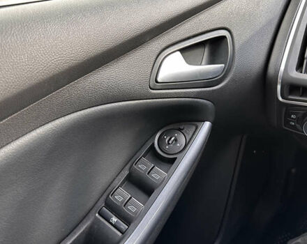 Черный Форд Фокус, объемом двигателя 1.6 л и пробегом 206 тыс. км за 9200 $, фото 12 на Automoto.ua