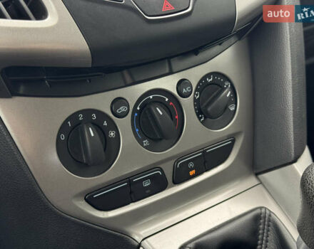 Форд Фокус 2013 у Луцьку на Automoto.ua Чорний Форд Фокус, об'ємом двигуна 1.6 л та пробігом 239 тис. км за 7150 $, фото 19 на Automoto.ua