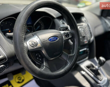 Форд Фокус 2013 в Львове на Automoto.ua Черный Форд Фокус, объемом двигателя 1.6 л и пробегом 225 тыс. км за 7600 $, фото 15 на Automoto.ua