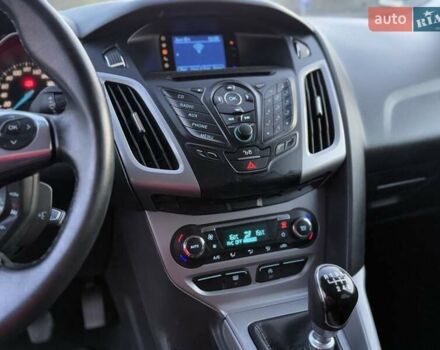 Форд Фокус 2013 в Вознесенске на Automoto.ua Черный Форд Фокус, объемом двигателя 1.6 л и пробегом 163 тыс. км за 7600 $, фото 10 на Automoto.ua