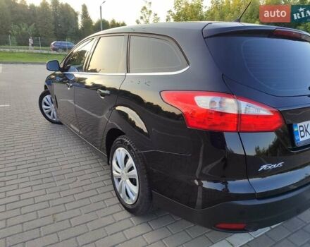 Черный Форд Фокус, объемом двигателя 1.6 л и пробегом 190 тыс. км за 8000 $, фото 1 на Automoto.ua