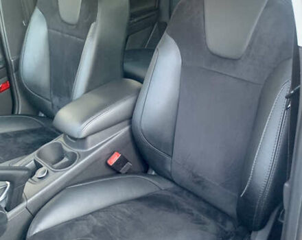 Форд Фокус 2013 у Стрые на Automoto.ua Чорний Форд Фокус, об'ємом двигуна 1.6 л та пробігом 219 тис. км за 9950 $, фото 4 на Automoto.ua