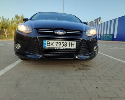Черный Форд Фокус, объемом двигателя 1.6 л и пробегом 190 тыс. км за 8000 $, фото 1 на Automoto.ua
