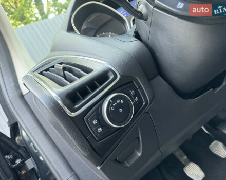 Черный Форд Фокус, объемом двигателя 1.6 л и пробегом 213 тыс. км за 8900 $, фото 17 на Automoto.ua