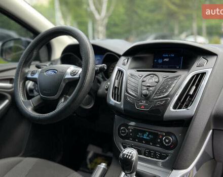 Форд Фокус 2013 в Львове на Automoto.ua Черный Форд Фокус, объемом двигателя 1.6 л и пробегом 225 тыс. км за 7600 $, фото 9 на Automoto.ua