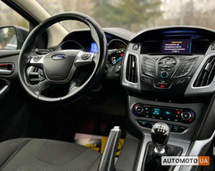 Черный Форд Фокус, объемом двигателя 1.6 л и пробегом 235 тыс. км за 7800 $, фото 11 на Automoto.ua