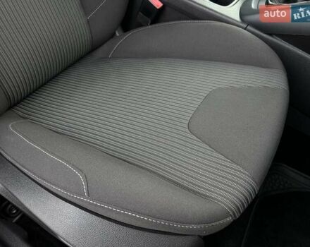 Чорний Форд Фокус, об'ємом двигуна 1.6 л та пробігом 218 тис. км за 8950 $, фото 113 на Automoto.ua