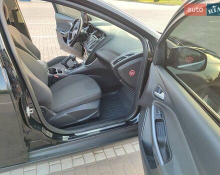 Черный Форд Фокус, объемом двигателя 1.6 л и пробегом 190 тыс. км за 8000 $, фото 6 на Automoto.ua