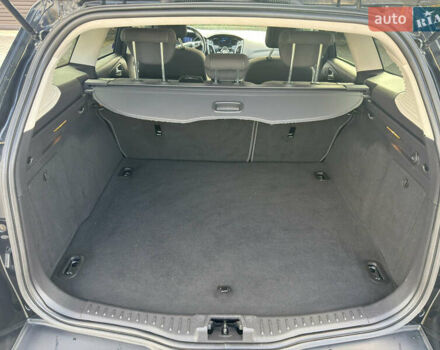 Чорний Форд Фокус, об'ємом двигуна 1.6 л та пробігом 278 тис. км за 8599 $, фото 27 на Automoto.ua