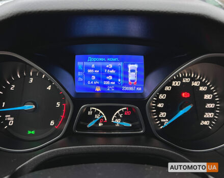 Черный Форд Фокус, объемом двигателя 1.6 л и пробегом 235 тыс. км за 7800 $, фото 13 на Automoto.ua