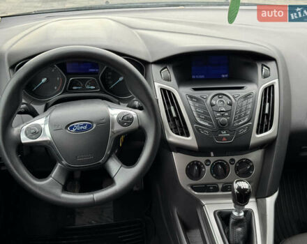 Форд Фокус 2013 у Луцьку на Automoto.ua Чорний Форд Фокус, об'ємом двигуна 1.6 л та пробігом 239 тис. км за 7150 $, фото 16 на Automoto.ua