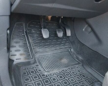 Черный Форд Фокус, объемом двигателя 1.56 л и пробегом 285 тыс. км за 7499 $, фото 22 на Automoto.ua