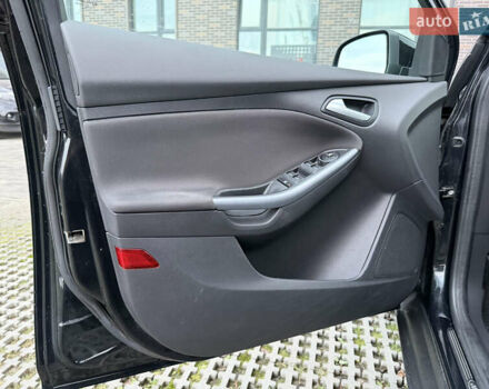 Черный Форд Фокус, объемом двигателя 1.6 л и пробегом 236 тыс. км за 8100 $, фото 28 на Automoto.ua