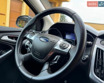 Черный Форд Фокус, объемом двигателя 1.6 л и пробегом 169 тыс. км за 8350 $, фото 126 на Automoto.ua