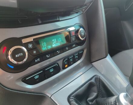 Черный Форд Фокус, объемом двигателя 1.6 л и пробегом 190 тыс. км за 8000 $, фото 6 на Automoto.ua