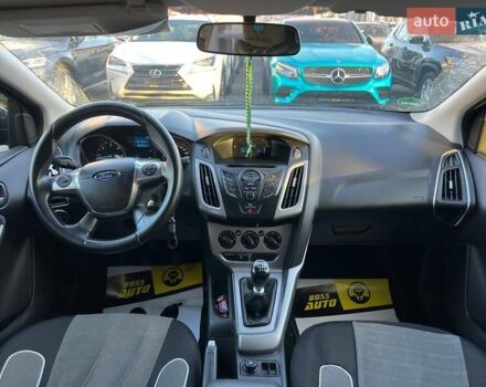 Черный Форд Фокус, объемом двигателя 1.56 л и пробегом 230 тыс. км за 8000 $, фото 12 на Automoto.ua