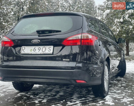 Черный Форд Фокус, объемом двигателя 1.6 л и пробегом 260 тыс. км за 7750 $, фото 4 на Automoto.ua