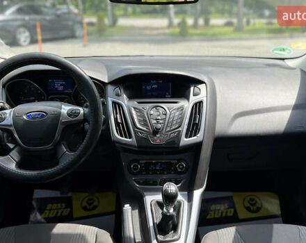 Форд Фокус 2013 в Львове на Automoto.ua Черный Форд Фокус, объемом двигателя 1.6 л и пробегом 225 тыс. км за 7600 $, фото 11 на Automoto.ua