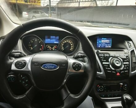 Черный Форд Фокус, объемом двигателя 1.6 л и пробегом 325 тыс. км за 7000 $, фото 5 на Automoto.ua