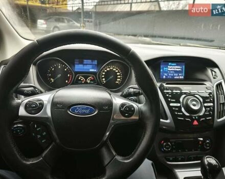 Черный Форд Фокус, объемом двигателя 1.6 л и пробегом 325 тыс. км за 7000 $, фото 14 на Automoto.ua