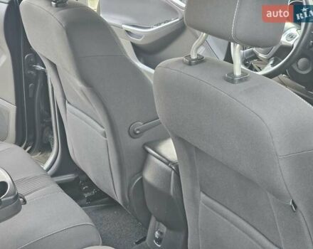 Черный Форд Фокус, объемом двигателя 1.6 л и пробегом 231 тыс. км за 8999 $, фото 67 на Automoto.ua