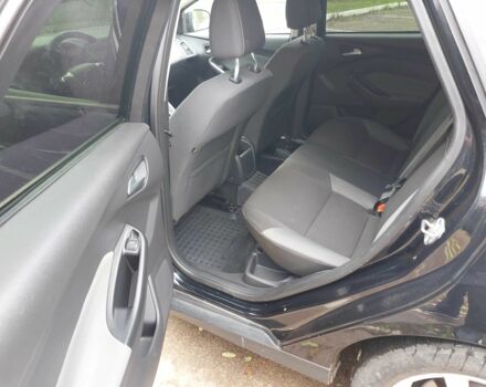 Черный Форд Фокус, объемом двигателя 1.6 л и пробегом 170 тыс. км за 7300 $, фото 12 на Automoto.ua