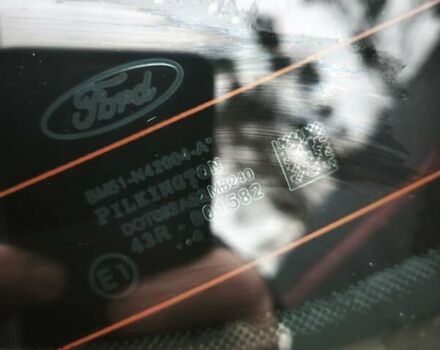 Черный Форд Фокус, объемом двигателя 1.6 л и пробегом 325 тыс. км за 7000 $, фото 13 на Automoto.ua