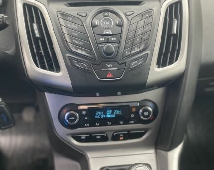 Черный Форд Фокус, объемом двигателя 1.6 л и пробегом 231 тыс. км за 8300 $, фото 22 на Automoto.ua