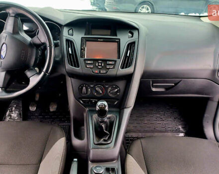 Черный Форд Фокус, объемом двигателя 2 л и пробегом 231 тыс. км за 7300 $, фото 5 на Automoto.ua