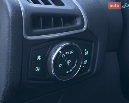 Чорний Форд Фокус, об'ємом двигуна 1.6 л та пробігом 195 тис. км за 8999 $, фото 55 на Automoto.ua