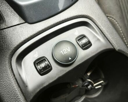 Черный Форд Фокус, объемом двигателя 1.6 л и пробегом 325 тыс. км за 7000 $, фото 7 на Automoto.ua