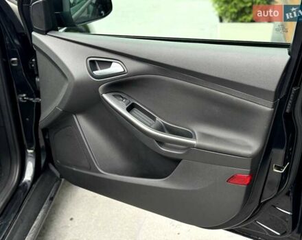 Черный Форд Фокус, объемом двигателя 1.56 л и пробегом 250 тыс. км за 8700 $, фото 31 на Automoto.ua