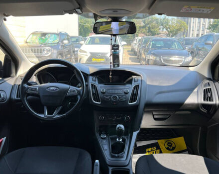 Черный Форд Фокус, объемом двигателя 1.5 л и пробегом 183 тыс. км за 8800 $, фото 11 на Automoto.ua