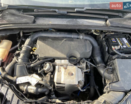 Чорний Форд Фокус, об'ємом двигуна 1 л та пробігом 190 тис. км за 7300 $, фото 10 на Automoto.ua