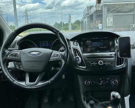 Черный Форд Фокус, объемом двигателя 1.5 л и пробегом 301 тыс. км за 8200 $, фото 9 на Automoto.ua