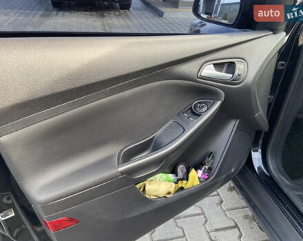 Чорний Форд Фокус, об'ємом двигуна 1 л та пробігом 190 тис. км за 7300 $, фото 16 на Automoto.ua