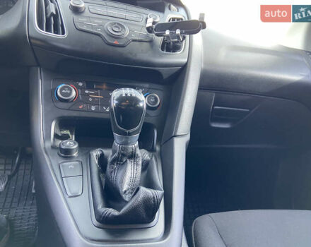 Чорний Форд Фокус, об'ємом двигуна 1 л та пробігом 190 тис. км за 7300 $, фото 20 на Automoto.ua