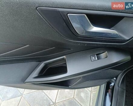 Черный Форд Фокус, объемом двигателя 1.5 л и пробегом 207 тыс. км за 13500 $, фото 17 на Automoto.ua