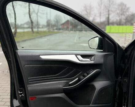 Черный Форд Фокус, объемом двигателя 1.5 л и пробегом 104 тыс. км за 11950 $, фото 9 на Automoto.ua