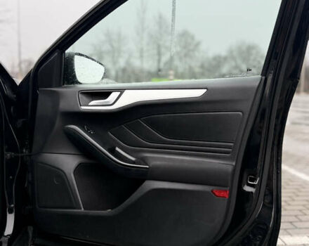 Черный Форд Фокус, объемом двигателя 1.5 л и пробегом 104 тыс. км за 11950 $, фото 14 на Automoto.ua