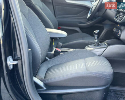 Черный Форд Фокус, объемом двигателя 1.5 л и пробегом 158 тыс. км за 15500 $, фото 27 на Automoto.ua