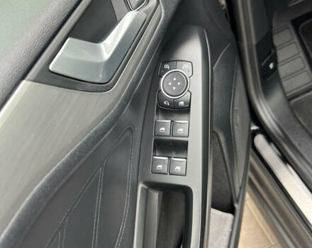 Черный Форд Фокус, объемом двигателя 1.5 л и пробегом 235 тыс. км за 13300 $, фото 31 на Automoto.ua